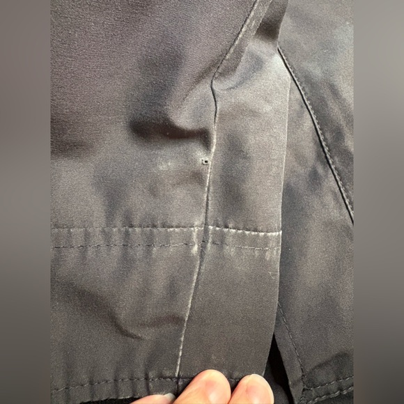 Canada Goose- Langford Coyote Trim Slim Parka. Size M - Picture 14 of 16